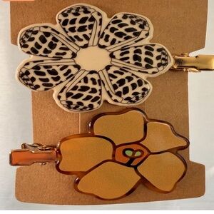 Set of 2 no crease light hold hair clips, Puakenikeni and Hebrew Shell